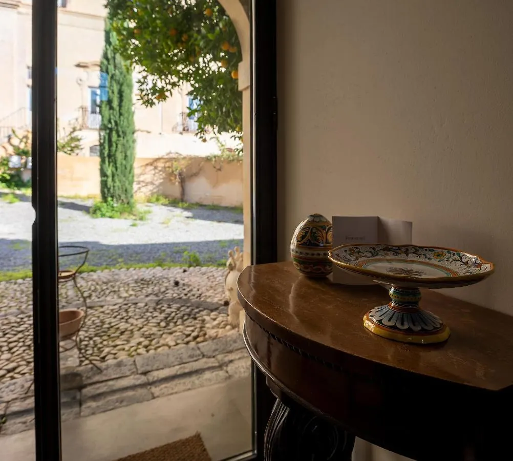 Hotel Palazzo Trigona Dependance Noto 0*,