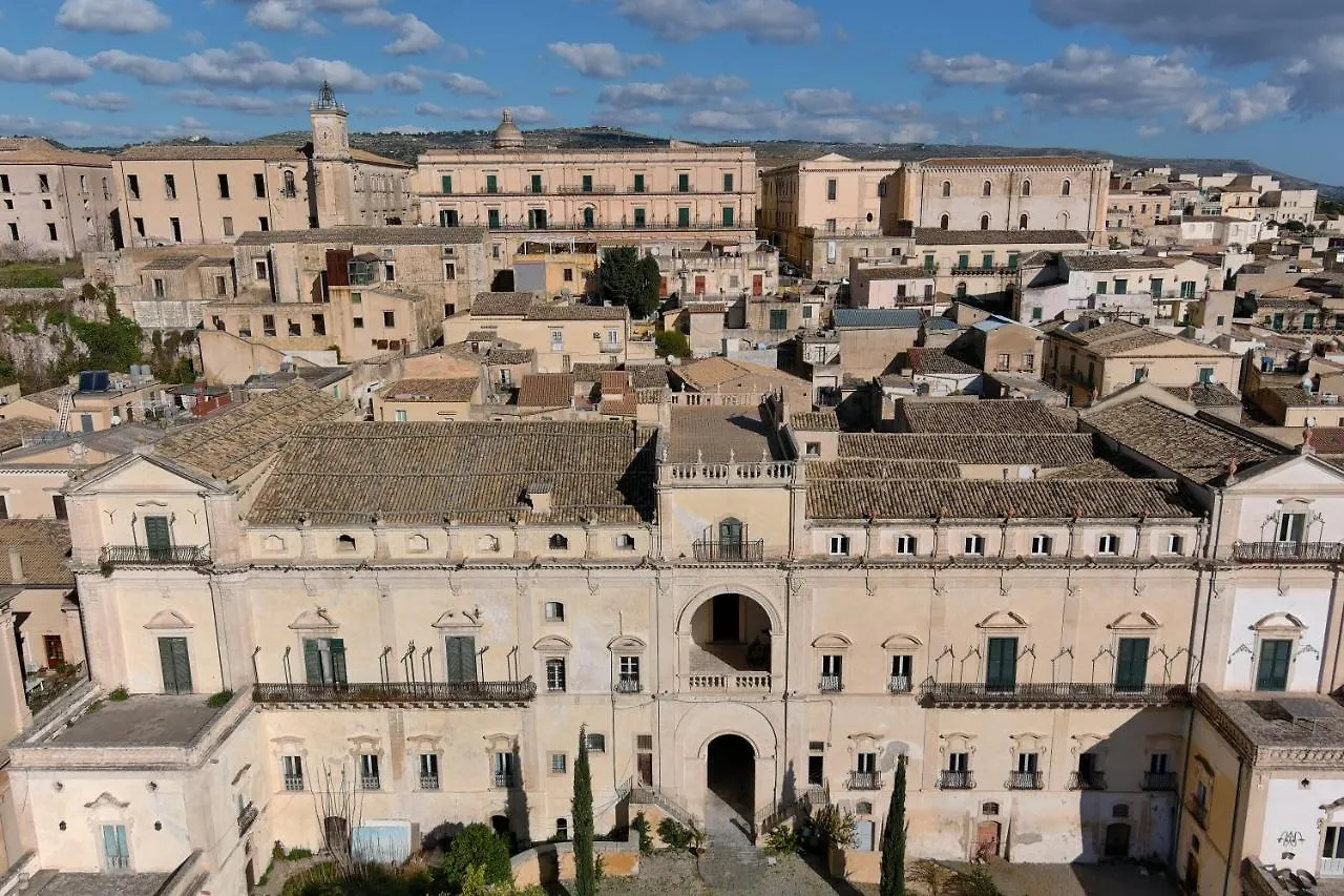 Pensjonat Hotel Palazzo Trigona Dependance Noto