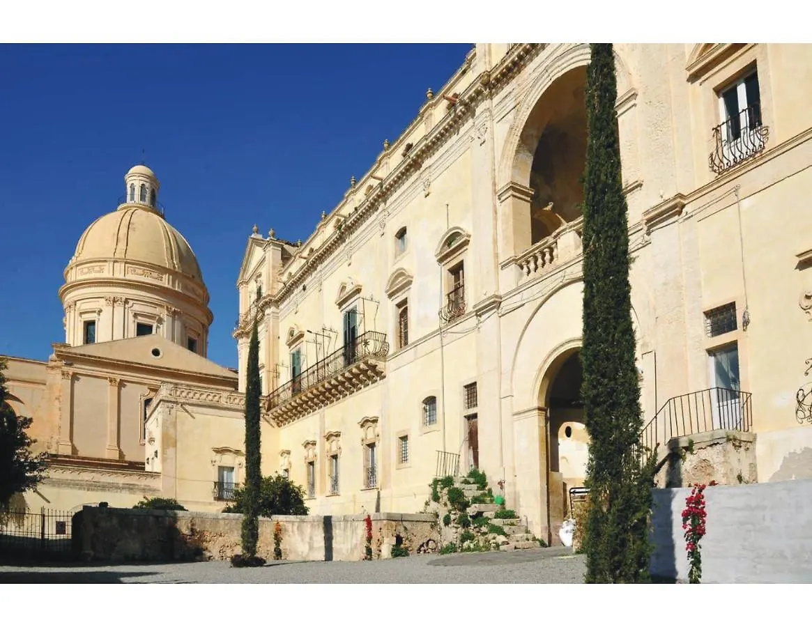 Palazzo Trigona Dependance 호텔 노토